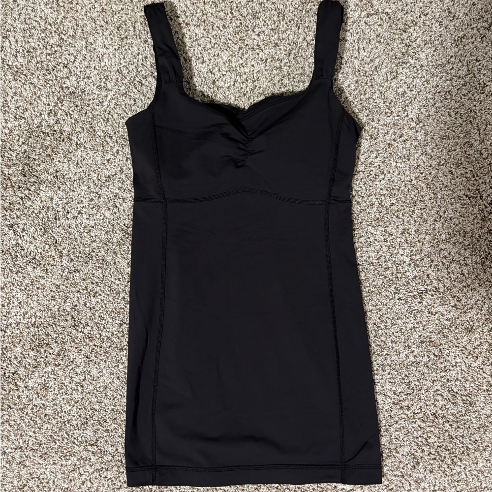 Lululemon Women’s Black Long Tank w/ build in bra